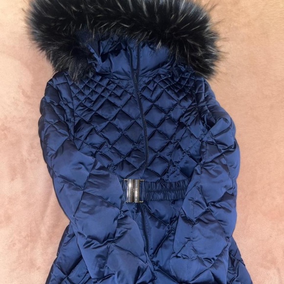 GUESS Real Down Belted Puffer Jacket ❄️✨ (Retail $250+) - Picture 3 of 7